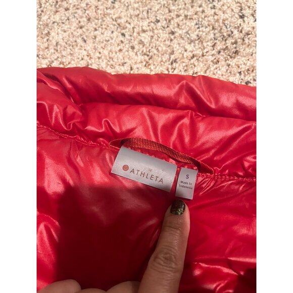 Athleta DOWNABOUT VEST Fall Holiday red vest sz small - Picture 9 of 10